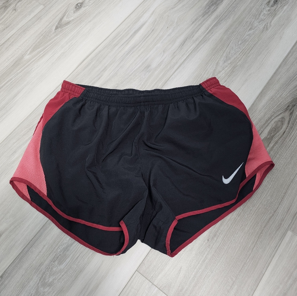 Nike Women's Black and Red Running Shorts Sz M
